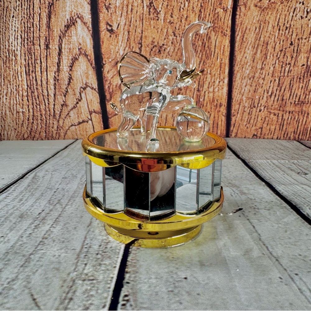 Vintage Elephant Music Box‎ “Born Free” John Barry Spinning w/ Box